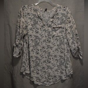 Floral Print Women's Top - Black and White